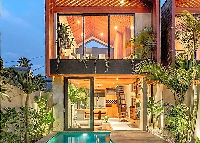Blacksand Hotel