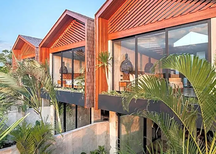 Blacksand Hotel 4*